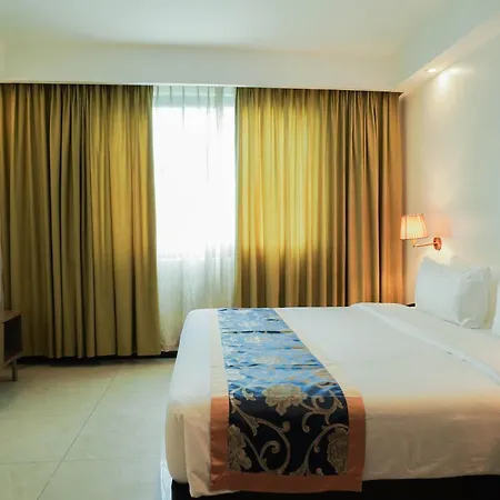 Sunday Hevea Hotel And Resort Angeles Exterior photo