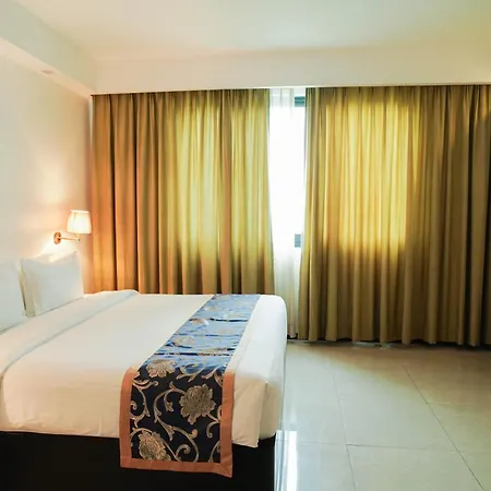 Sunday Hevea Hotel And Resort Angeles Exterior photo